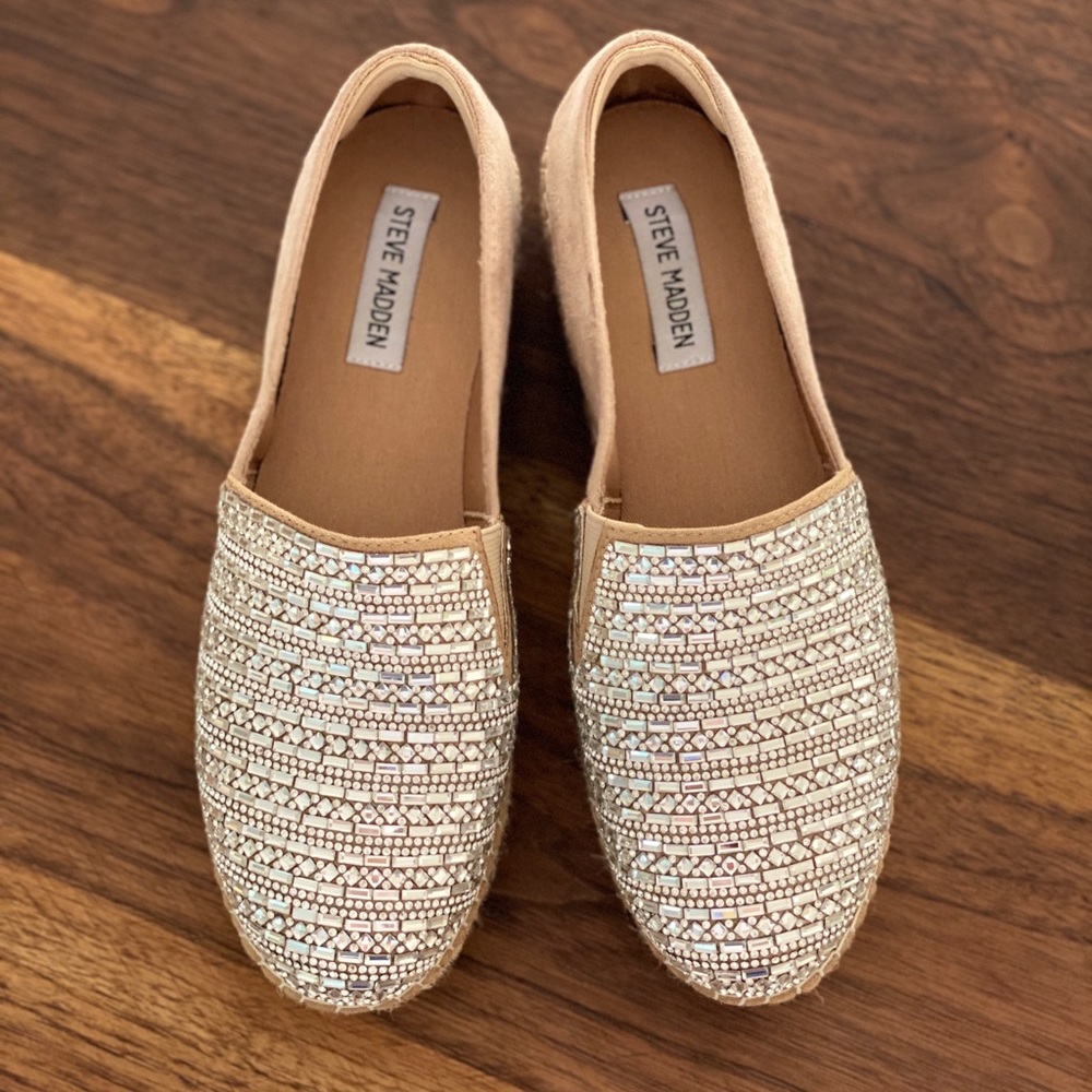 Steve Madden Blush Pink Espadrille Slip-On with Beaded Upper - Picture 2 of 7